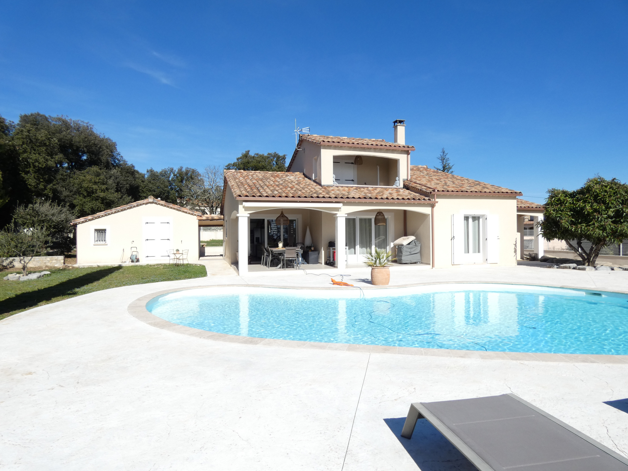 À Saint-Privat-Des-Vieux, immobilier de prestige : villa à vendre